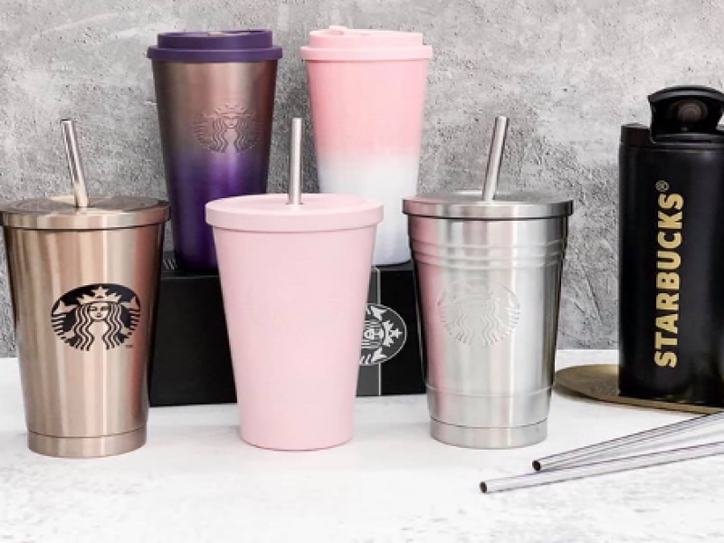 Tại sao nên sử dụng bình nước cá nhân thay cho chai/ly nhựa?